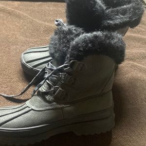 Woman’s Sperry 3M Thinsulated Snow Boat